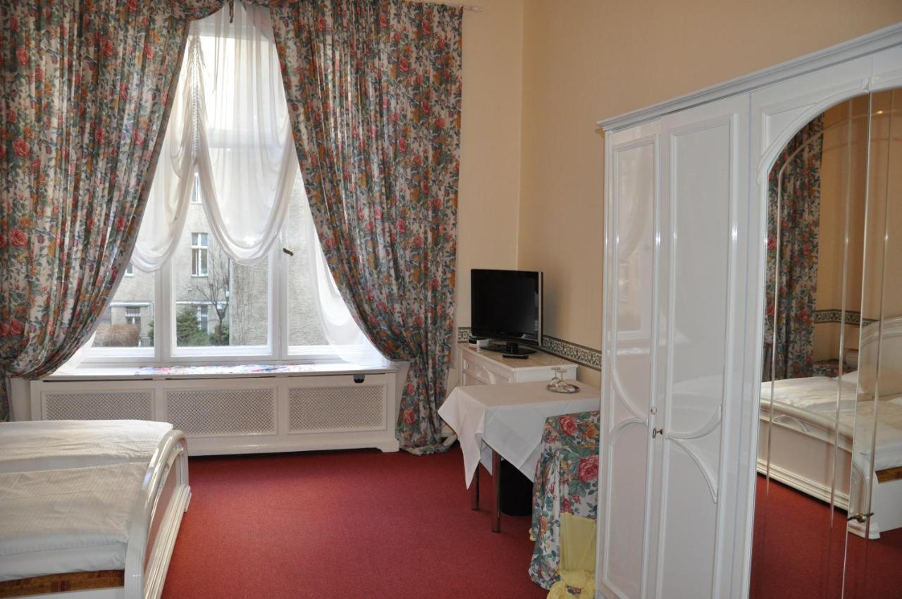 Hotel Pension Savoy Near Kurfuerstendamm Берлін Номер фото